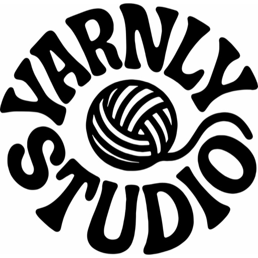 Logo Yarnly Studio